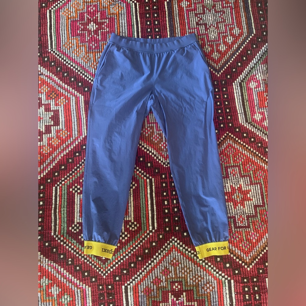 Cotopaxi Blue Joggers, outdoor wear. Women’s medium. Rare